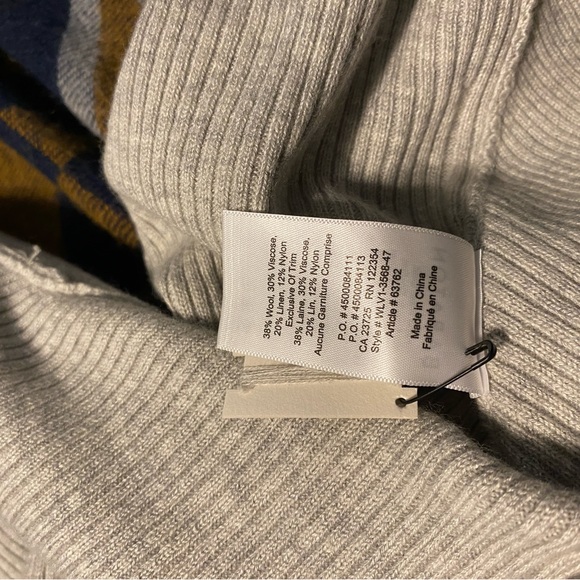 Babaton shirt /sweater - Picture 7 of 7